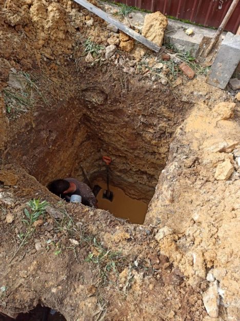 выгребная яма